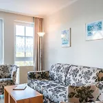 Apartment 332, Seepark *